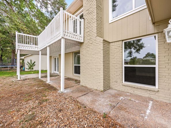 5914 Lawn Lane, Houston TX 77088