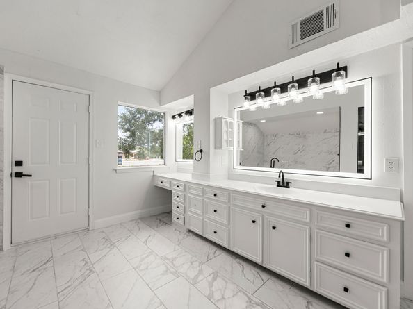 5914 Lawn Lane, Houston TX 77088