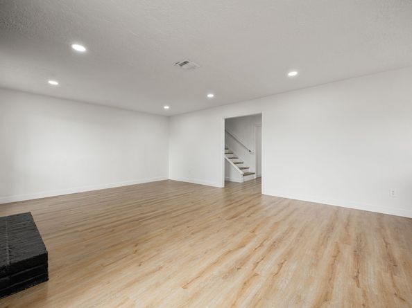 5914 Lawn Lane, Houston TX 77088
