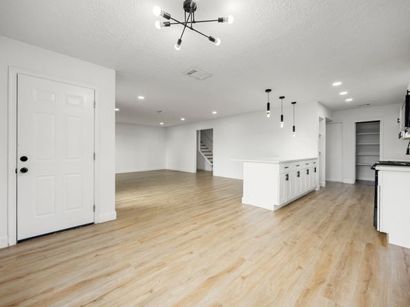 5914 Lawn Lane, Houston TX 77088
