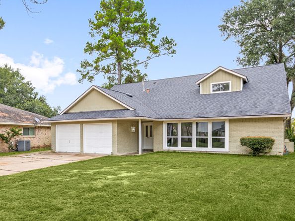 5914 Lawn Lane, Houston TX 77088