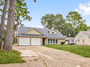 5914 Lawn Lane, Houston TX 77088