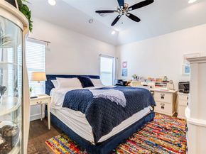 327 Yale Oaks Lane, Houston TX 77091