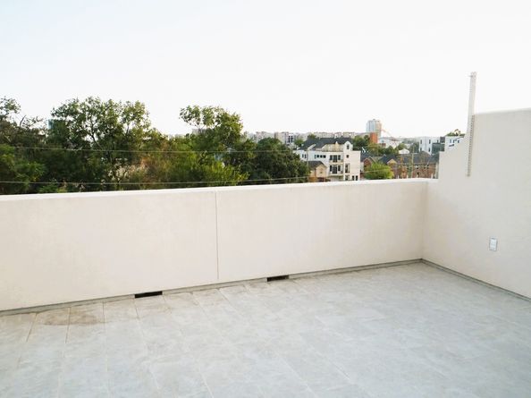 1206 W Dallas Street, Houston TX 77019