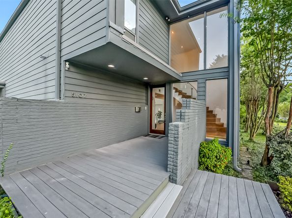 5107 Contour Place, Houston TX 77096
