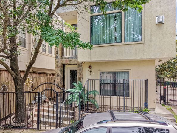1914 Woodbury Street, Houston TX 77030