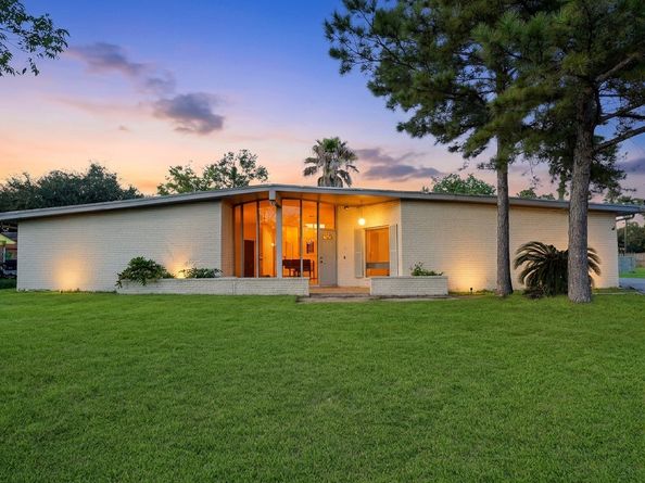 12719 Tammarack Drive, Houston TX 77013