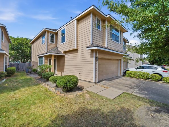 16122 Sandy Path Lane, Houston TX 77084