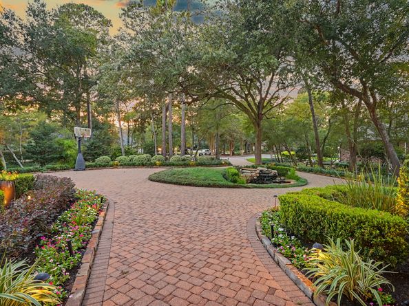 22 Watertree Court, Spring TX 77380