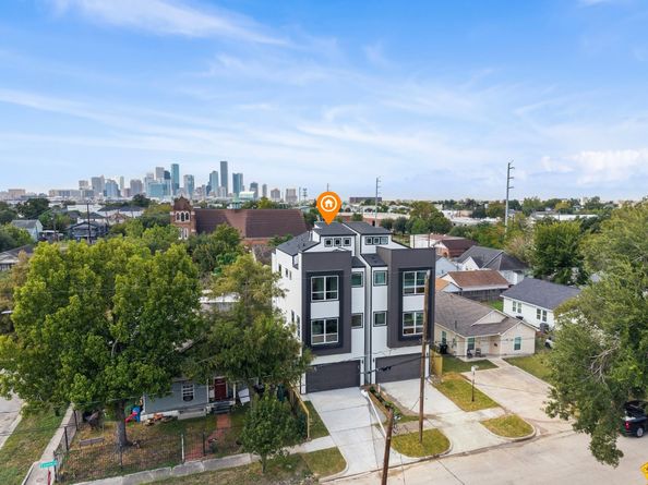120 Estelle Street, Houston TX 77003