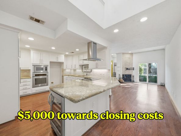 2220 Bering Drive 34, Houston TX 77057
