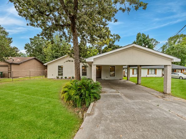 5518 Bretshire Drive, Houston TX 77016