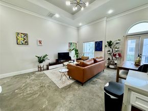 5801 Winsome Lane 306, Houston TX 77057
