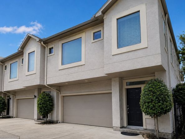 4036 Center Street, Houston TX 77007