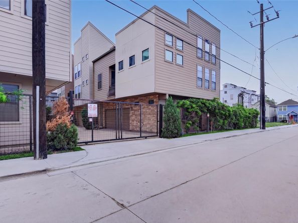 1420 Wilson Street, Houston TX 77019
