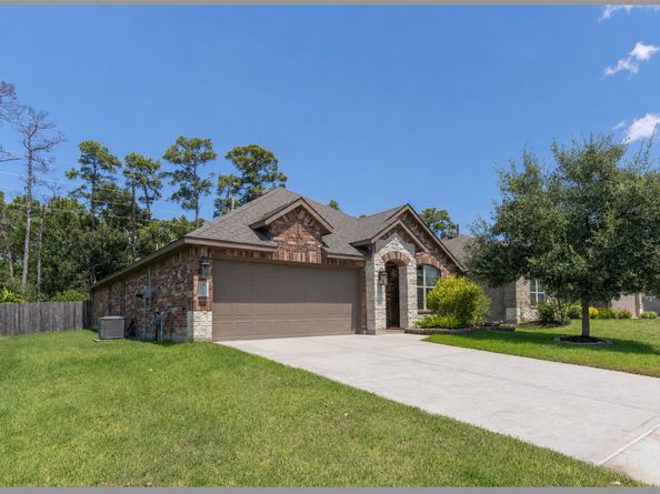 8435 Erasmus Landing Court, Houston TX 77044