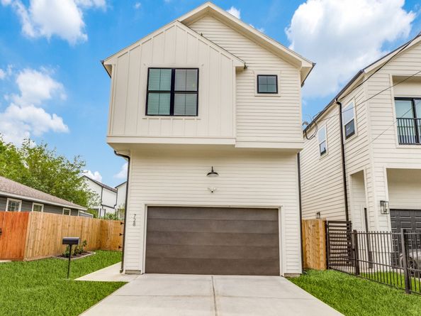 728 E 38th Street, Houston TX 77022