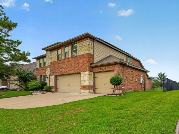 9110 Hollowcreek Point Lane, Cypress TX 77433