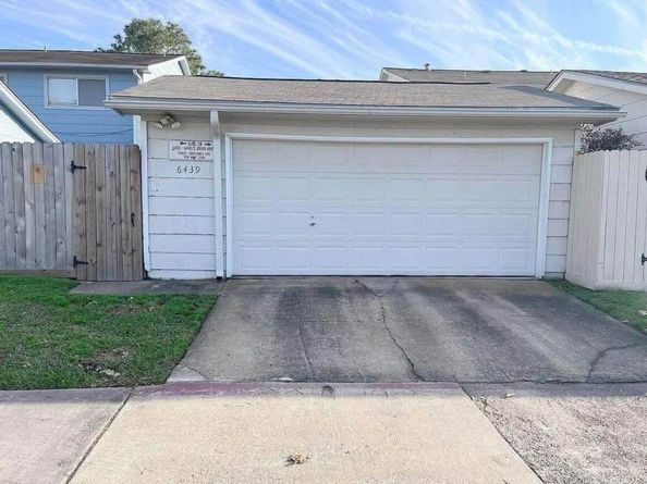 6439 S Briar Bayou Drive, Houston TX 77072