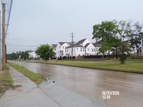 3238A,3238B Creekmont Dr, Houston TX 77091