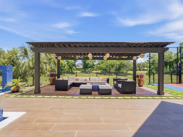 59 Enclave Manor, Sugar Land TX 77479