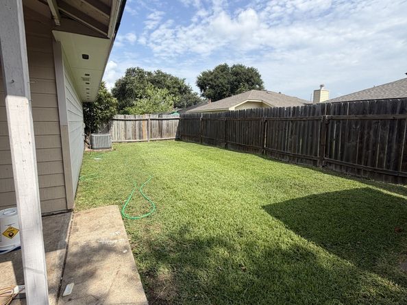 15502 Prairie Oaks Dr Drive, Houston TX 77083