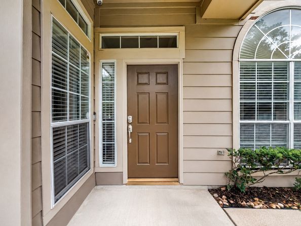 158 N Valley Oaks Circle, The Woodlands TX 77382
