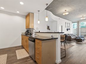 5925 Almeda Road 10814, Houston TX 77004