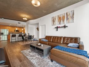 5925 Almeda Road 10814, Houston TX 77004