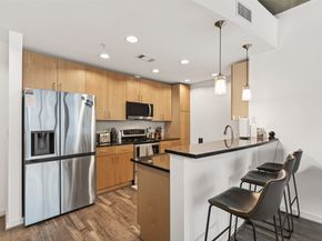 5925 Almeda Road 10814, Houston TX 77004