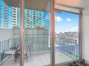 5925 Almeda Road 10814, Houston TX 77004