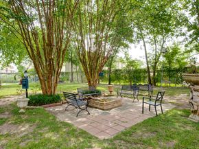 2425 Holly Hall Street 100, Houston TX 77054