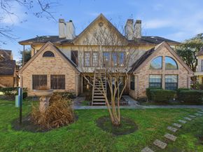 2425 Holly Hall Street 100, Houston TX 77054