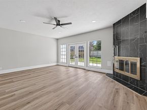 3138 Country Club Boulevard, Stafford TX 77477