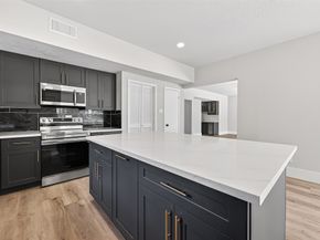 3138 Country Club Boulevard, Stafford TX 77477