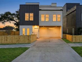 4208 Fox Street, Houston TX 77003