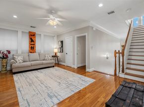 26 Stalynn Lane, Houston TX 77027