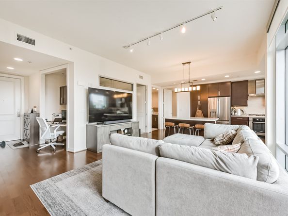 2207 Bancroft Street 706, Houston TX 77027