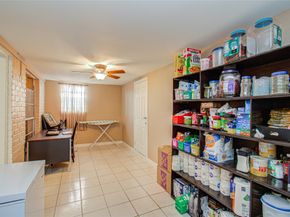 930 Centerwood Drive, Houston TX 77013