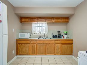 930 Centerwood Drive, Houston TX 77013