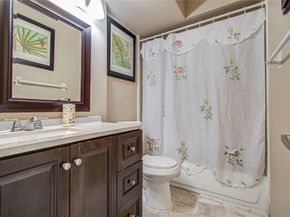 930 Centerwood Drive, Houston TX 77013