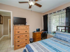 930 Centerwood Drive, Houston TX 77013