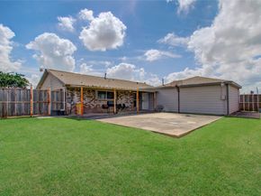 930 Centerwood Drive, Houston TX 77013