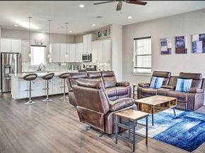 6403 Bowling Green Street, Houston TX 77021