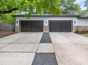 5230 Redstart Street, Houston TX 77035