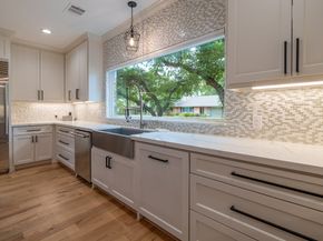 5230 Redstart Street, Houston TX 77035