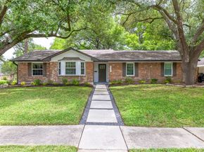 5230 Redstart Street, Houston TX 77035