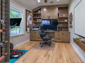 5230 Redstart Street, Houston TX 77035