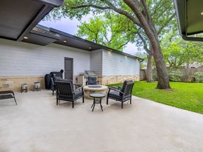 5230 Redstart Street, Houston TX 77035