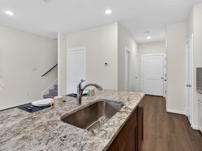 9123 Highland Northern Way, Houston TX 77088